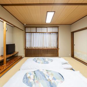 Kamar double economy